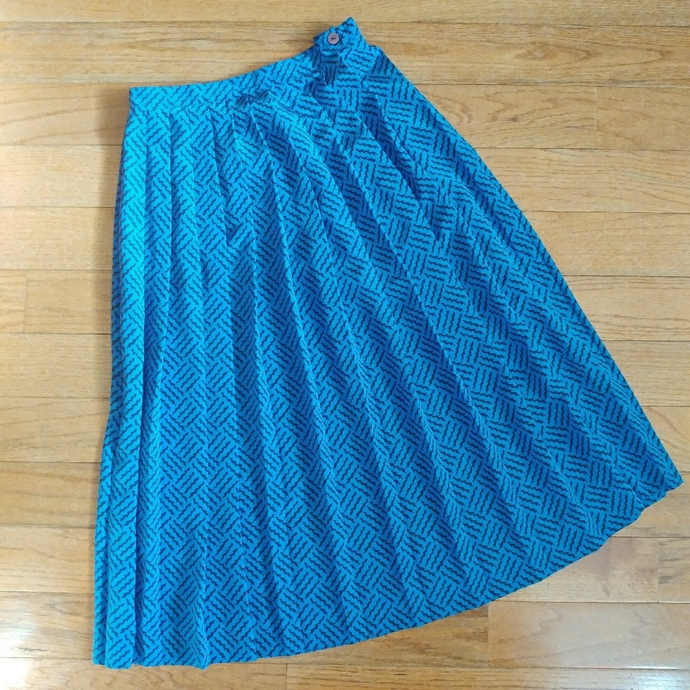 Vintage '80s TAN JAY Printed Pleated Midi Skirt